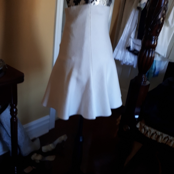 Zara winter white mini skirt - Picture 6 of 7